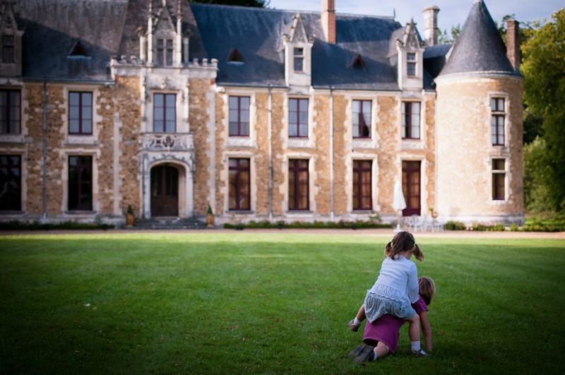 Chateau De Cheronne Bed & Breakfast Tuffe ภายนอก รูปภาพ