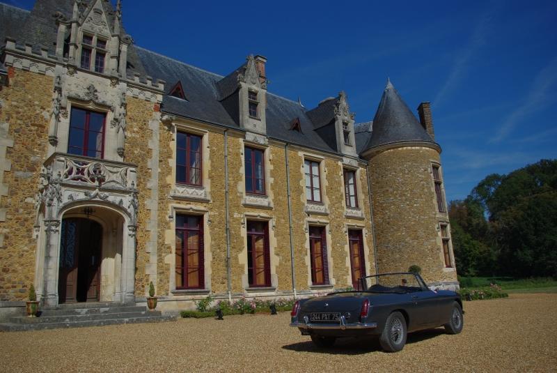 Chateau De Cheronne Bed & Breakfast Tuffe ภายนอก รูปภาพ