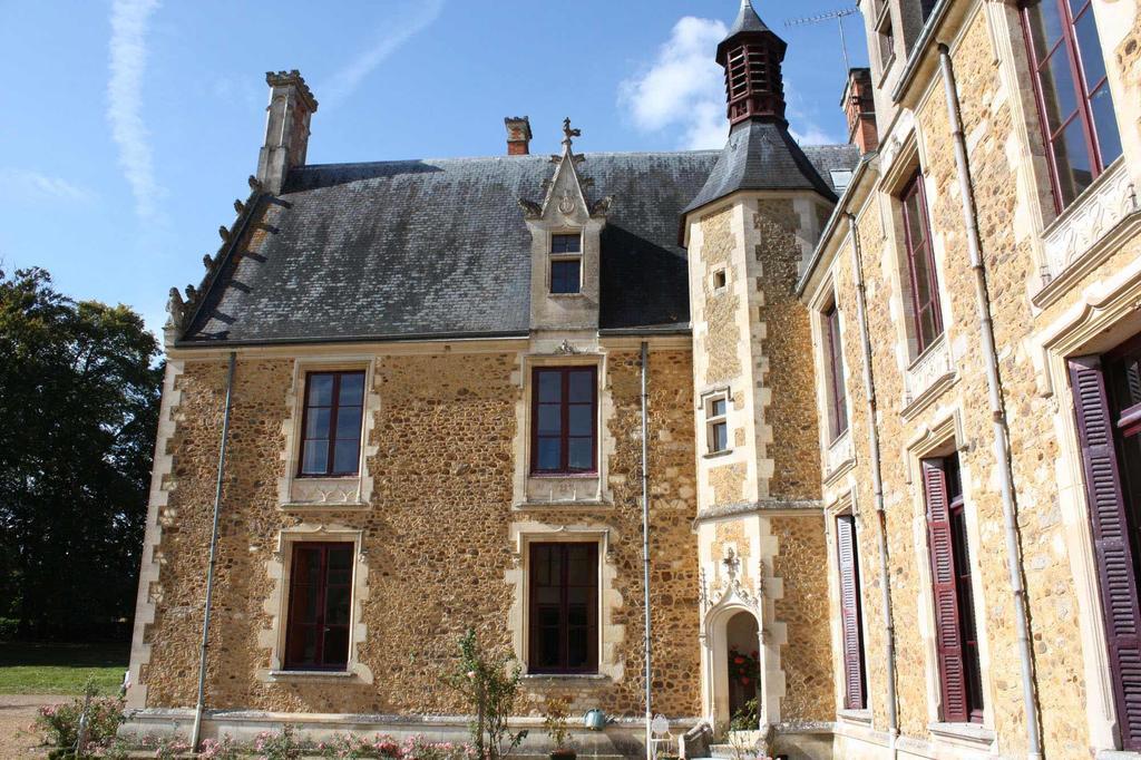 Chateau De Cheronne Bed & Breakfast Tuffe ภายนอก รูปภาพ